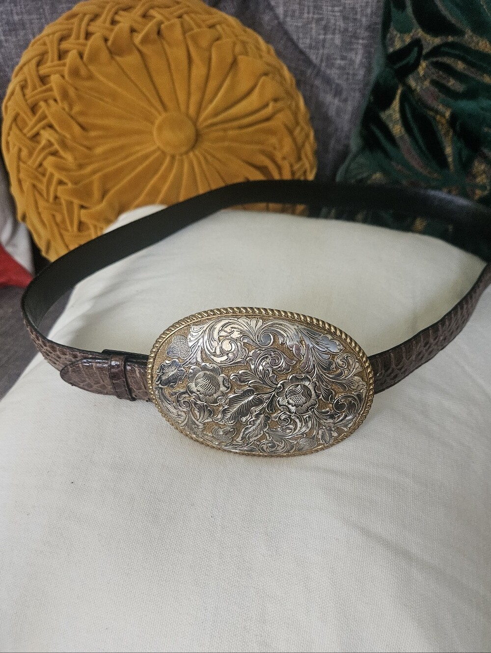 Vintage Genuine Snakeskin Belt With Crumrine Ornate Heavy Silver Ovr Bronze Belt - Picture 2 of 16
